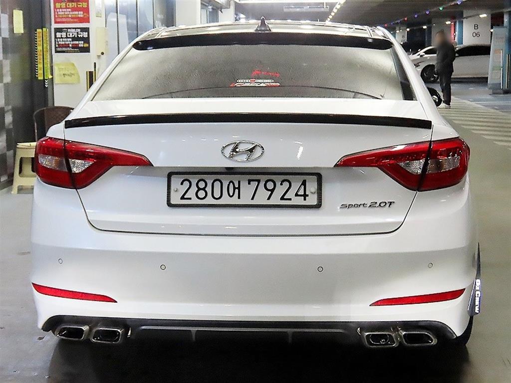 현대 LF쏘나타 2.0 터보 익스클루시브 - 이미지 11