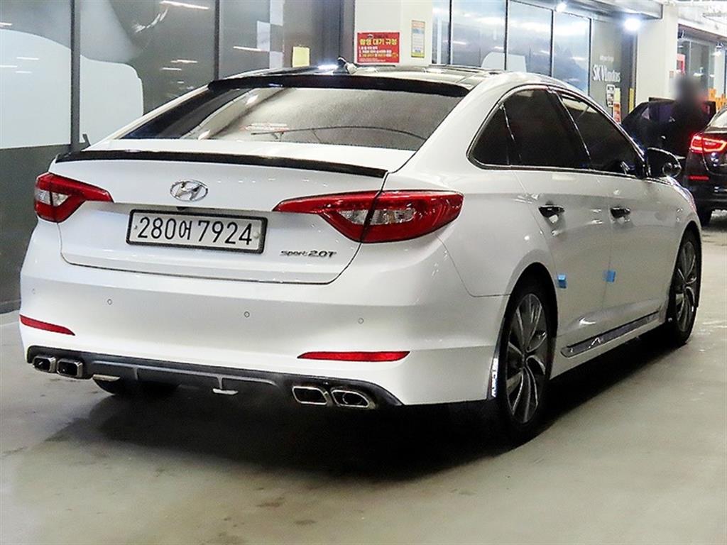 현대 LF쏘나타 2.0 터보 익스클루시브 - 이미지 15