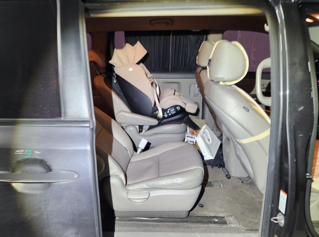 기아 올 뉴카니발 9인승 디젤 럭셔리 - 이미지 10