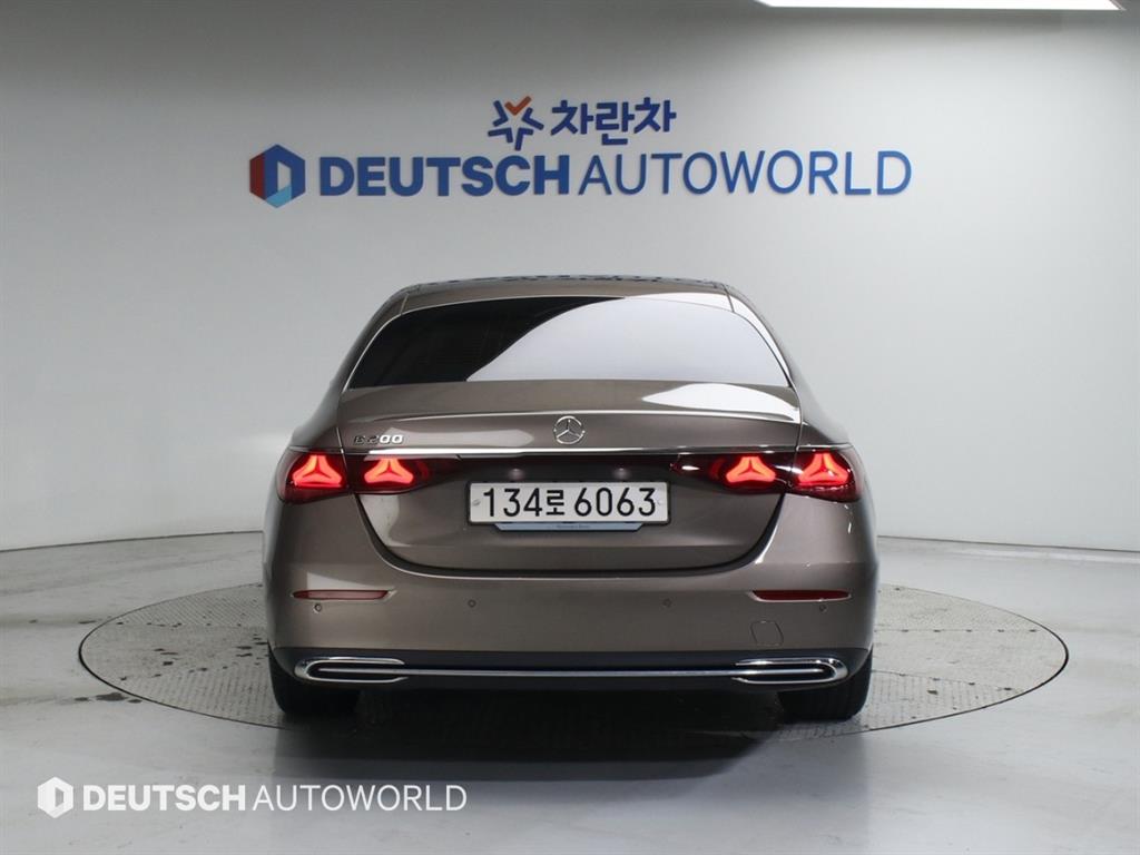 벤츠 E클래스(6세대) E200 아방가르드 - 이미지 19