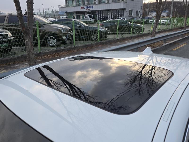 BMW 5시리즈(6세대) 520d xDrive 럭셔리라인 플러스 - 이미지 6