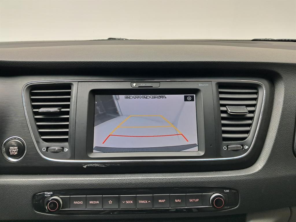 기아 더 뉴카니발 9인승 디젤 럭셔리 - 이미지 14