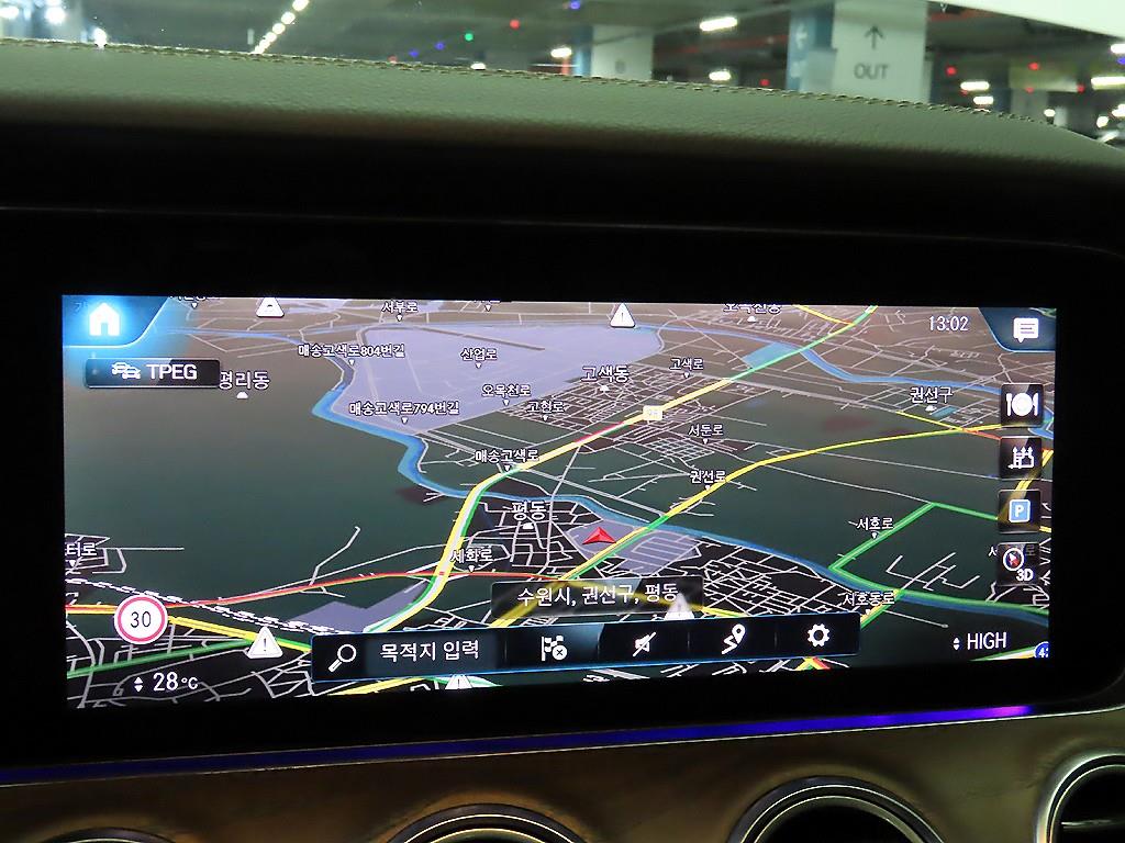 벤츠 E클래스(5세대) E220d 4매틱 익스클루시브 - 이미지 5