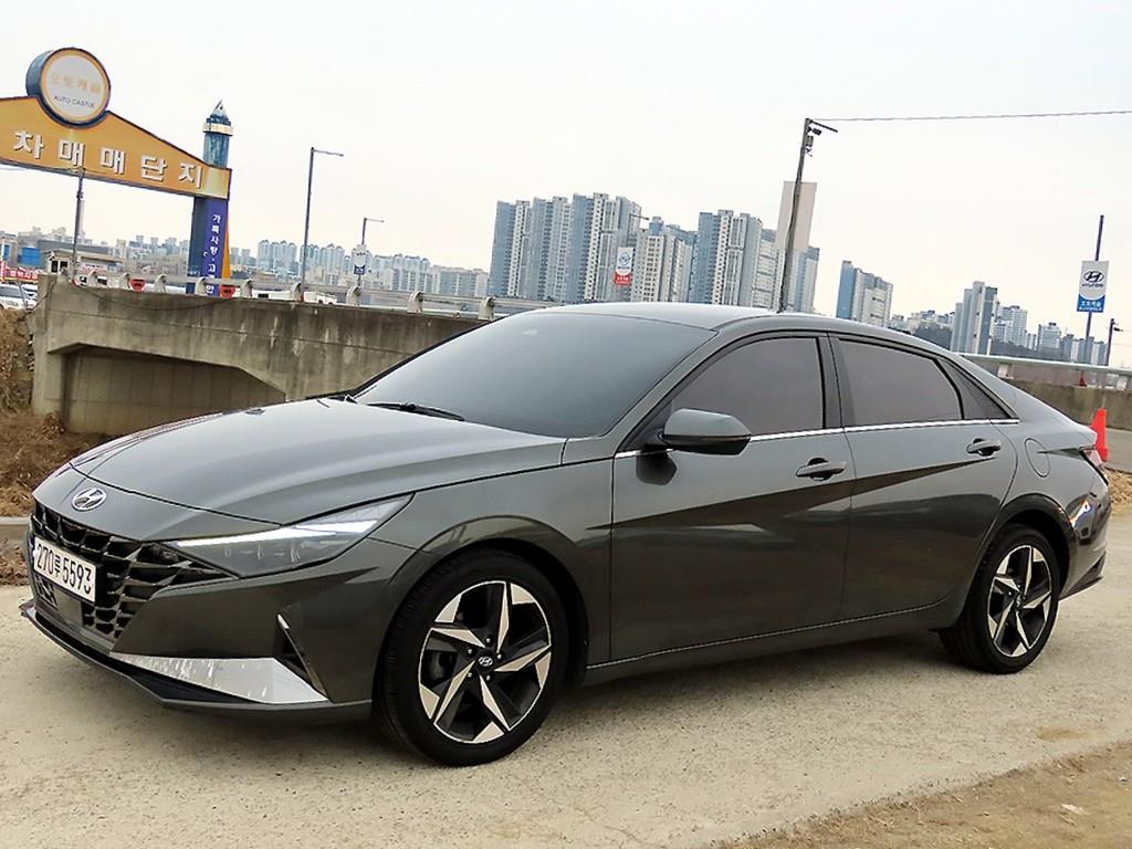 현대 아반떼(CN7) 1.6 가솔린 인스퍼레이션 - 이미지 18