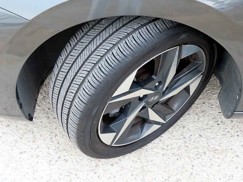 현대 아반떼(CN7) 1.6 가솔린 인스퍼레이션 - 이미지 14