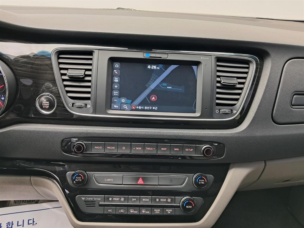 기아 더 뉴카니발 9인승 디젤 프레스티지 - 이미지 3