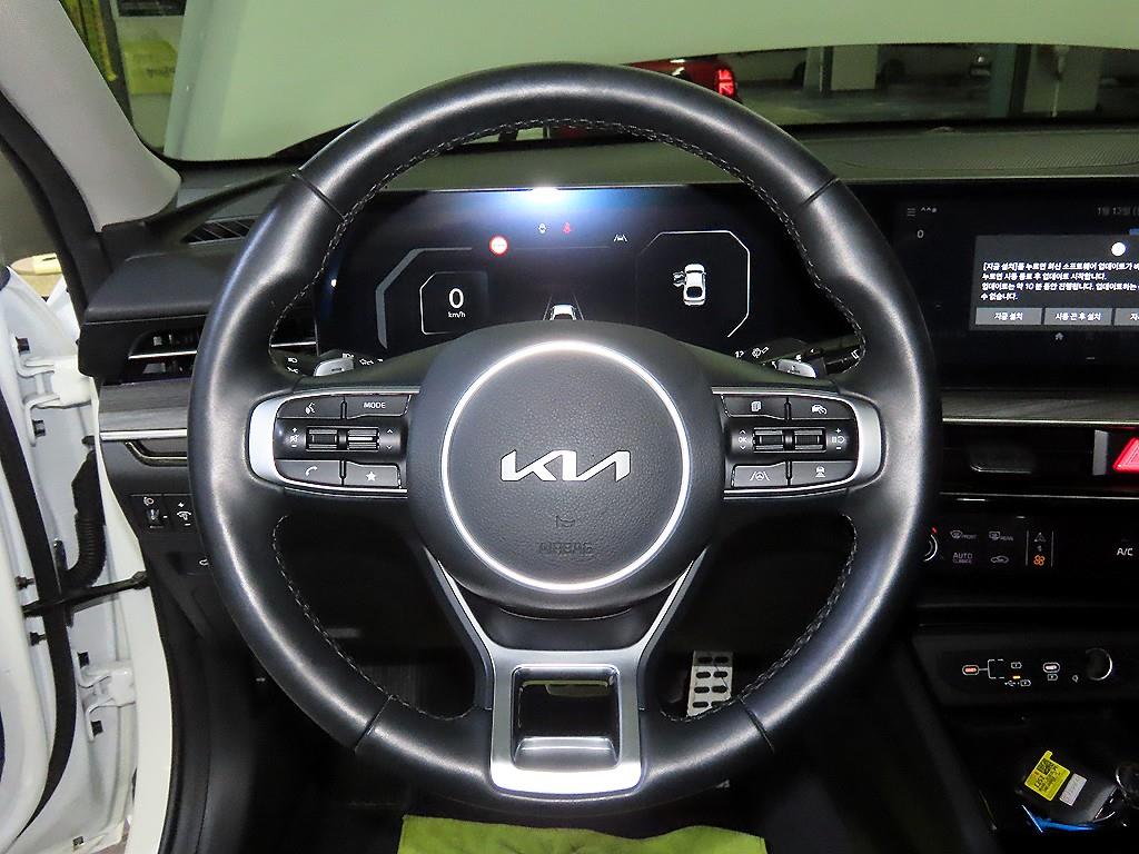 기아 더 뉴K5(DL3) 2.0 가솔린 시그니처 - 이미지 4