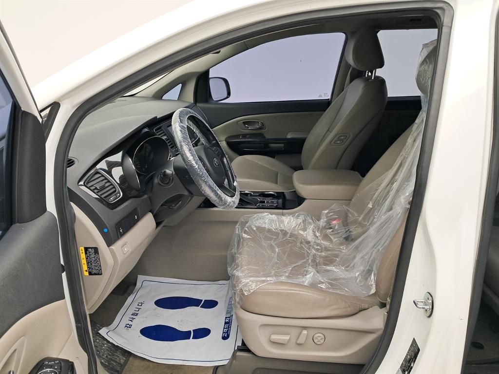 기아 더 뉴카니발 9인승 디젤 프레스티지 - 이미지 6