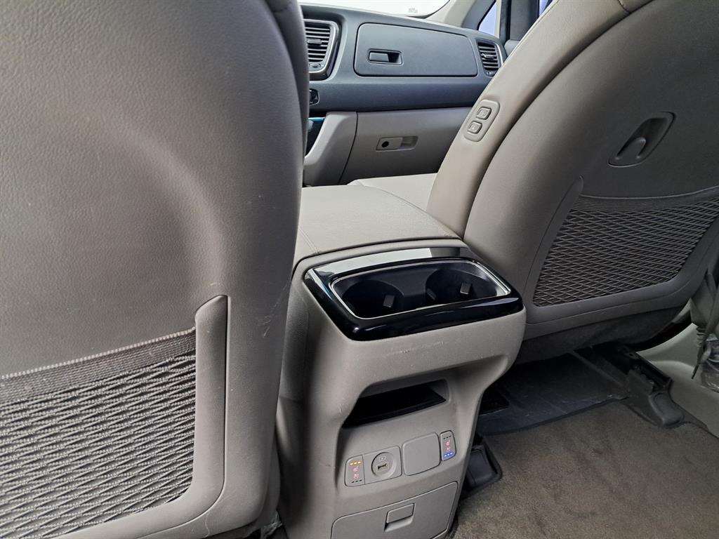 기아 더 뉴카니발 9인승 디젤 프레스티지 - 이미지 3