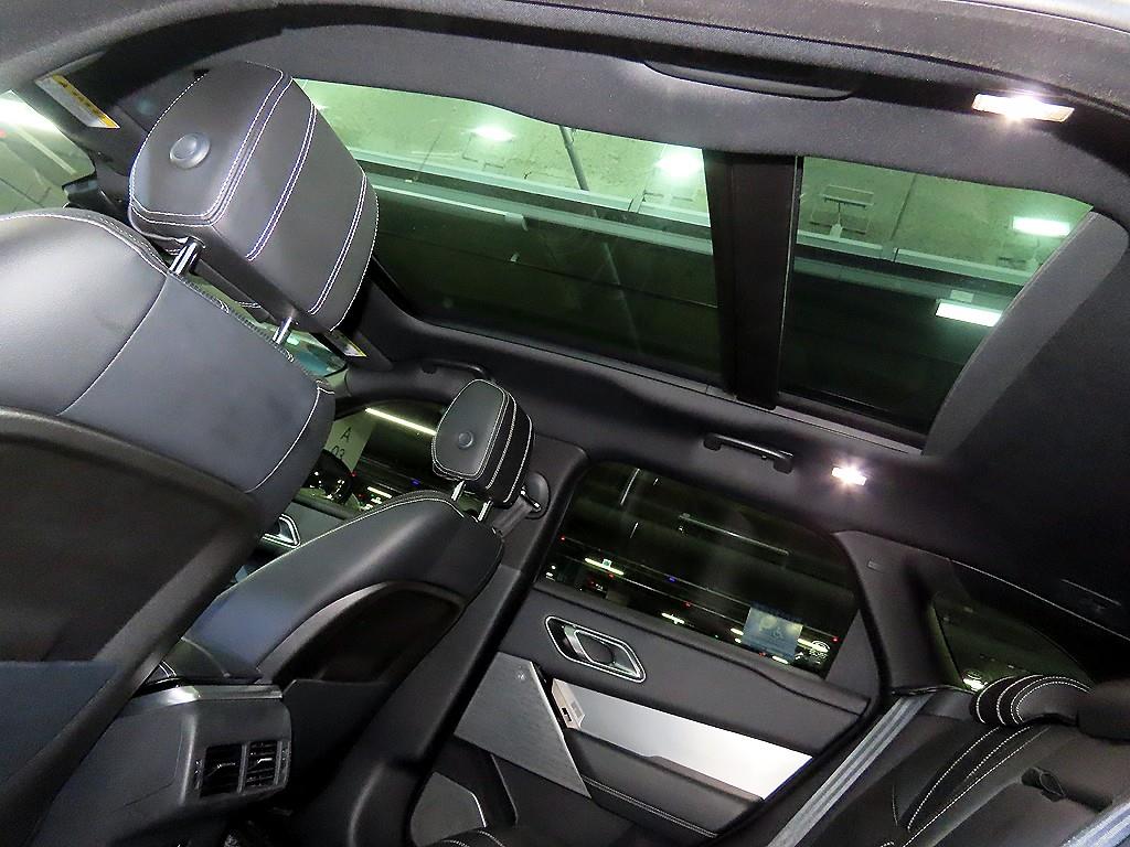 랜드로버 레인지로버 벨라 3.0 D300 SE R다이나믹 - 이미지 8