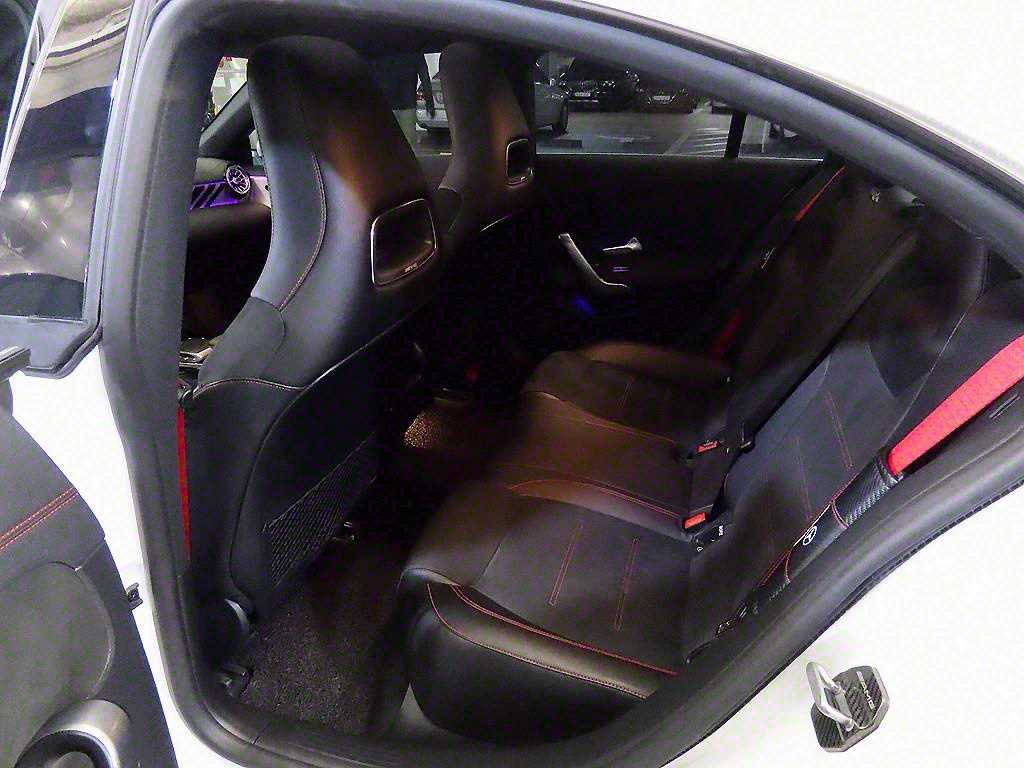 벤츠 CLA클래스(2세대) CLA 45 AMG S 4매틱+ - 이미지 10