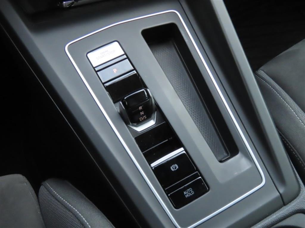 폭스바겐 골프(8세대) 2.0 TDI 프레스티지 - 이미지 8