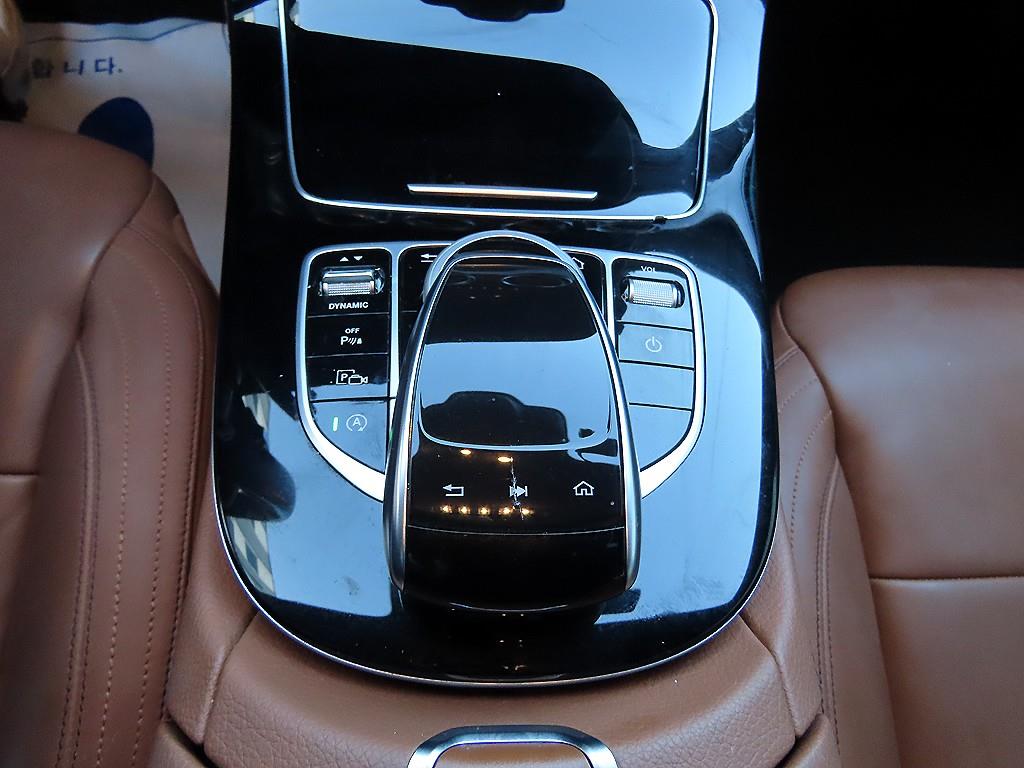 벤츠 E클래스(5세대) E300 4매틱 AMG 라인 - 이미지 16