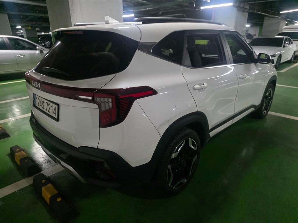 기아 더 뉴셀토스 1.6 가솔린 터보 2WD 시그니처 - 이미지 11