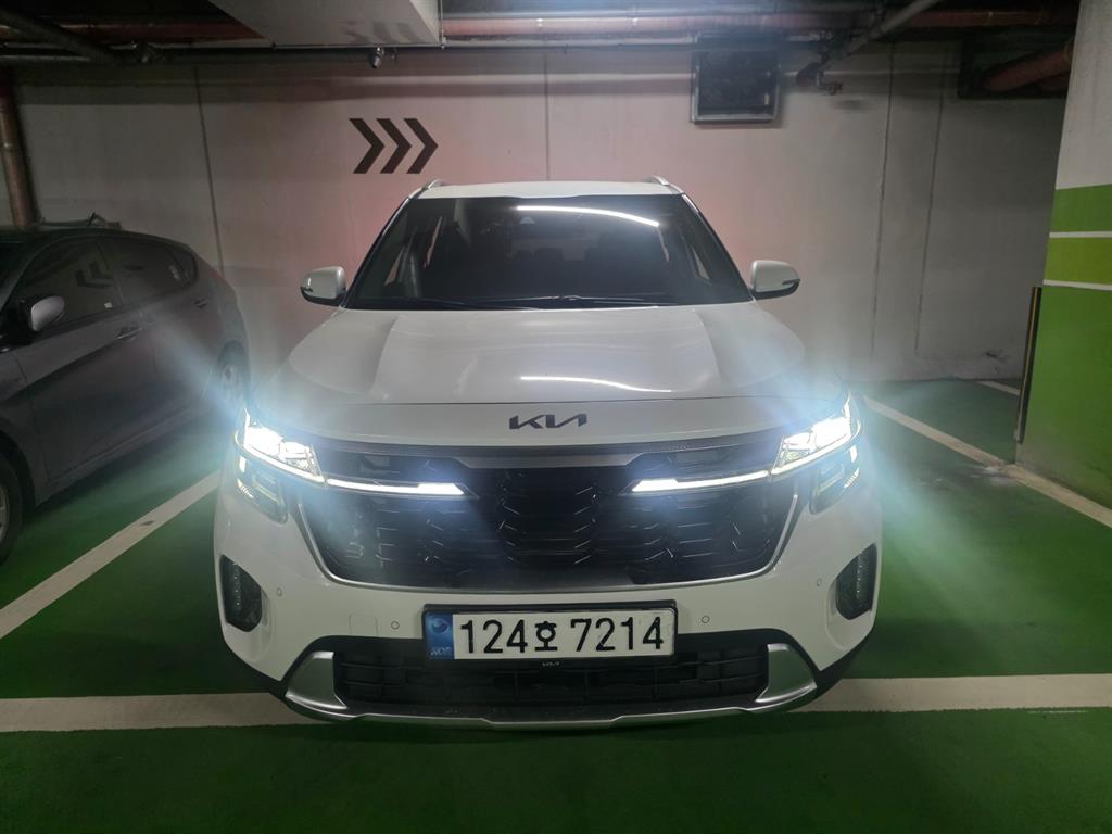 기아 더 뉴셀토스 1.6 가솔린 터보 2WD 시그니처 - 이미지 14
