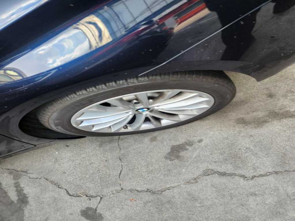 BMW 5시리즈(7세대) 530i xDrive 럭셔리 라인플러스 - 이미지 4