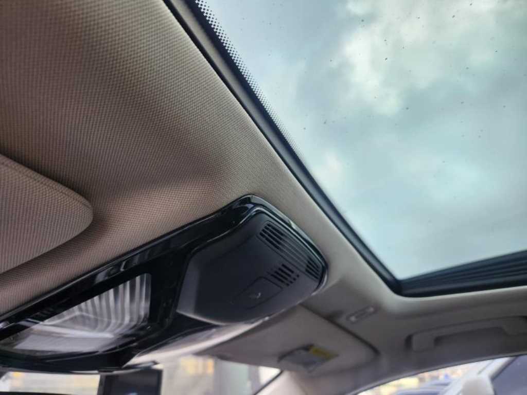 BMW 5시리즈(7세대) 530i xDrive 럭셔리 라인플러스 - 이미지 3