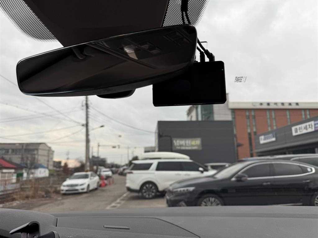 폭스바겐 티구안(2세대) 2.0 TDI 프리미엄 - 이미지 3