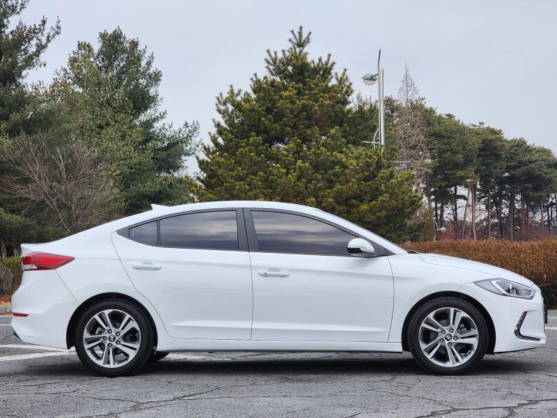 현대 아반떼AD 1.6 GDi 밸류 플러스 - 이미지 18