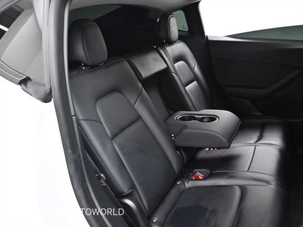 테슬라 모델 Y AWD 롱 레인지