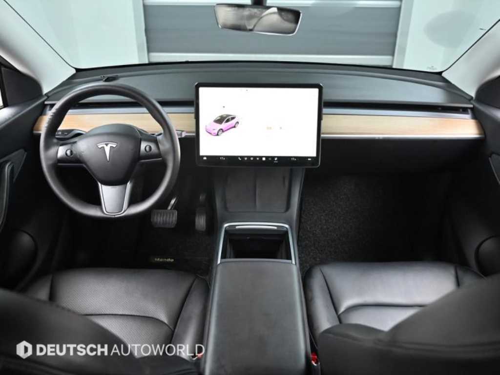 테슬라 모델 Y AWD 롱 레인지 - 이미지 14
