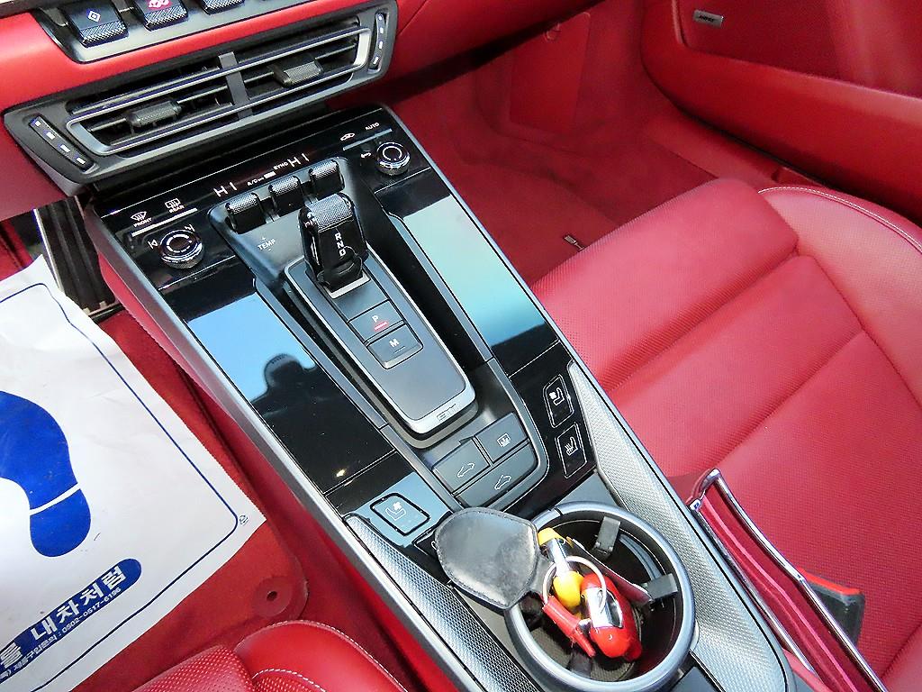포르쉐 911(992) 카레라 S - 이미지 3