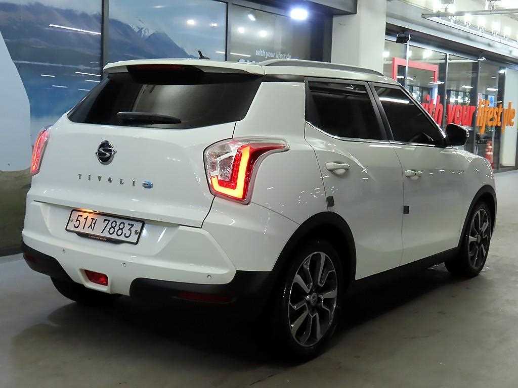 KG모빌리티(쌍용) 티볼리 디젤 2WD VX - 이미지 3