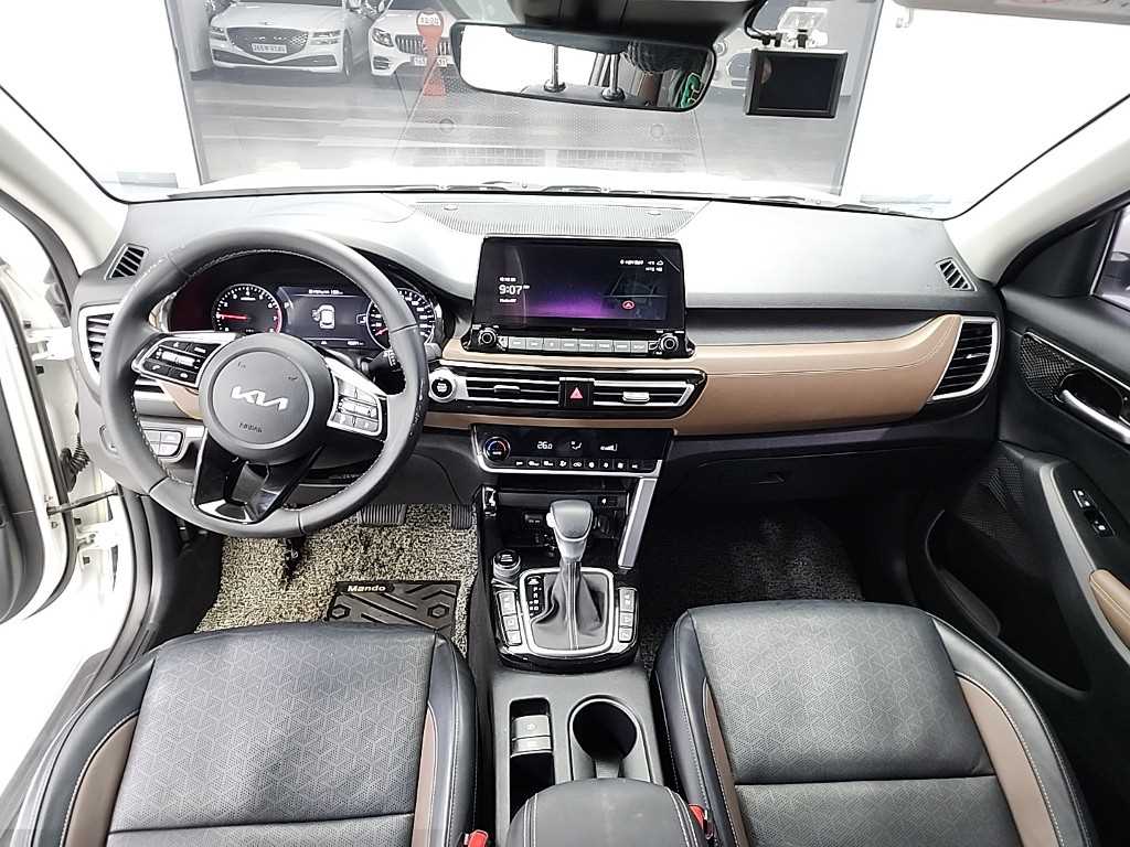 기아 셀토스 1.6 가솔린 2WD 시그니처 - 이미지 15