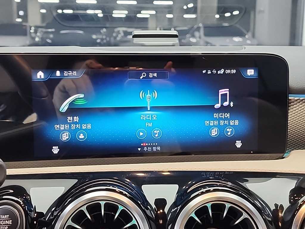 벤츠 A클래스(4세대) A220 해치백 - 이미지 6