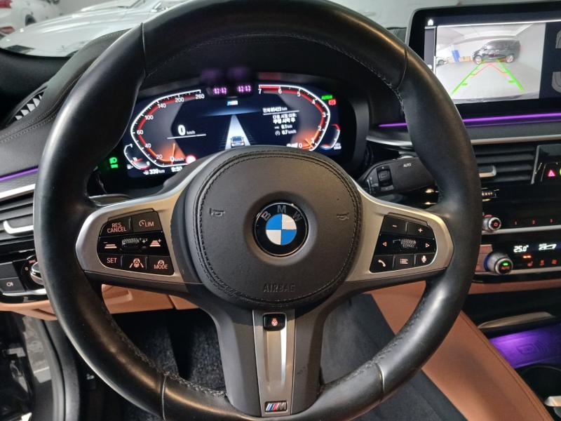 BMW 5시리즈(7세대) 520i M 스포츠팩 - 이미지 8