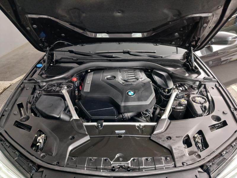 BMW 5시리즈(7세대) 520i M 스포츠팩 - 이미지 9