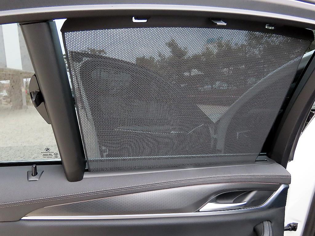 BMW 5시리즈(7세대) 520i M 스포츠팩 - 이미지 7