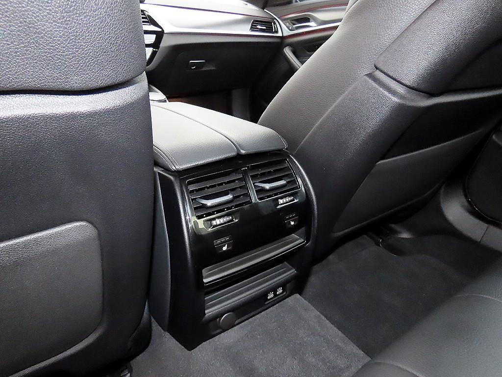 BMW 5시리즈(7세대) 520i M 스포츠팩