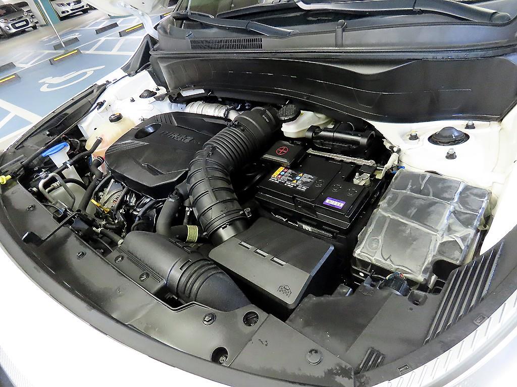 기아 셀토스 1.6 가솔린 2WD 시그니처 - 이미지 2