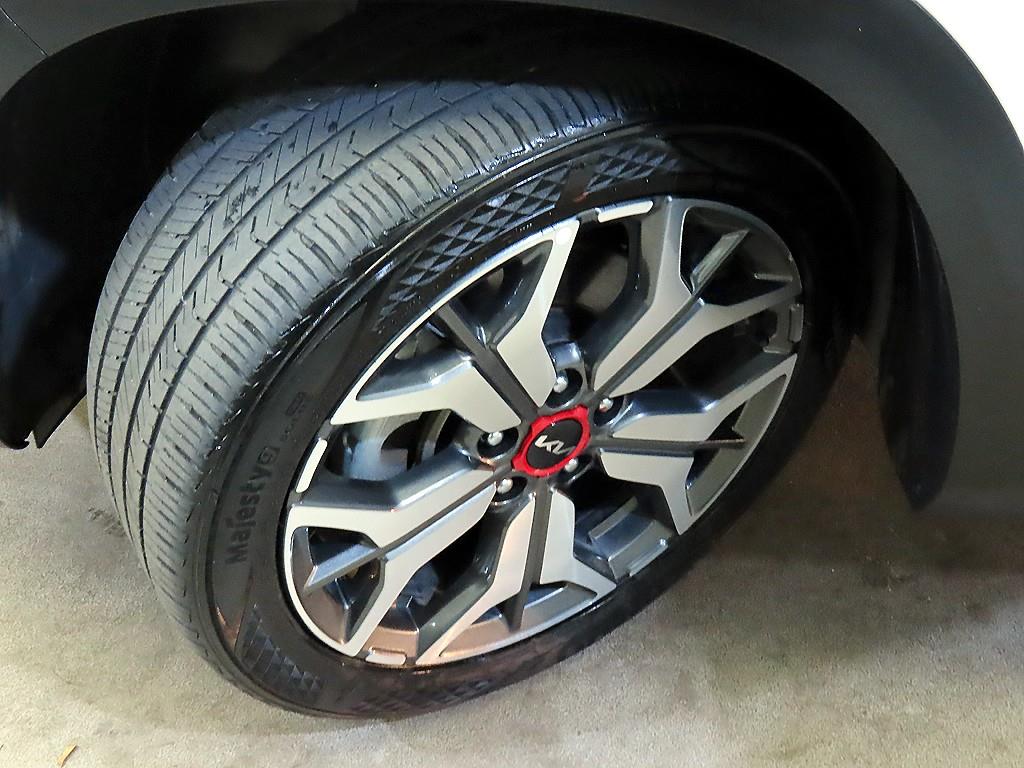 기아 셀토스 1.6 가솔린 2WD 시그니처 - 이미지 15