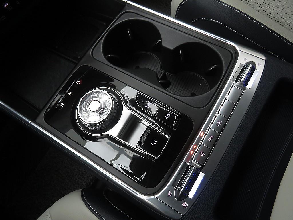 기아 더 뉴카니발 하이브리드(KA4) 1.6 HEV 9인승 시그니처 - 이미지 19