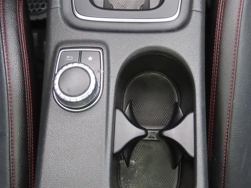 벤츠 CLA클래스 CLA250 4매틱 AMG 라인 - 이미지 14