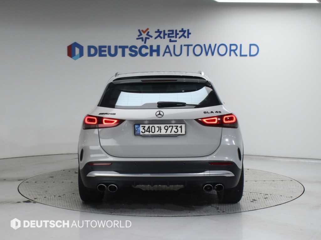 벤츠 GLA클래스(2세대) GLA 45 AMG 4매틱+ - 이미지 18