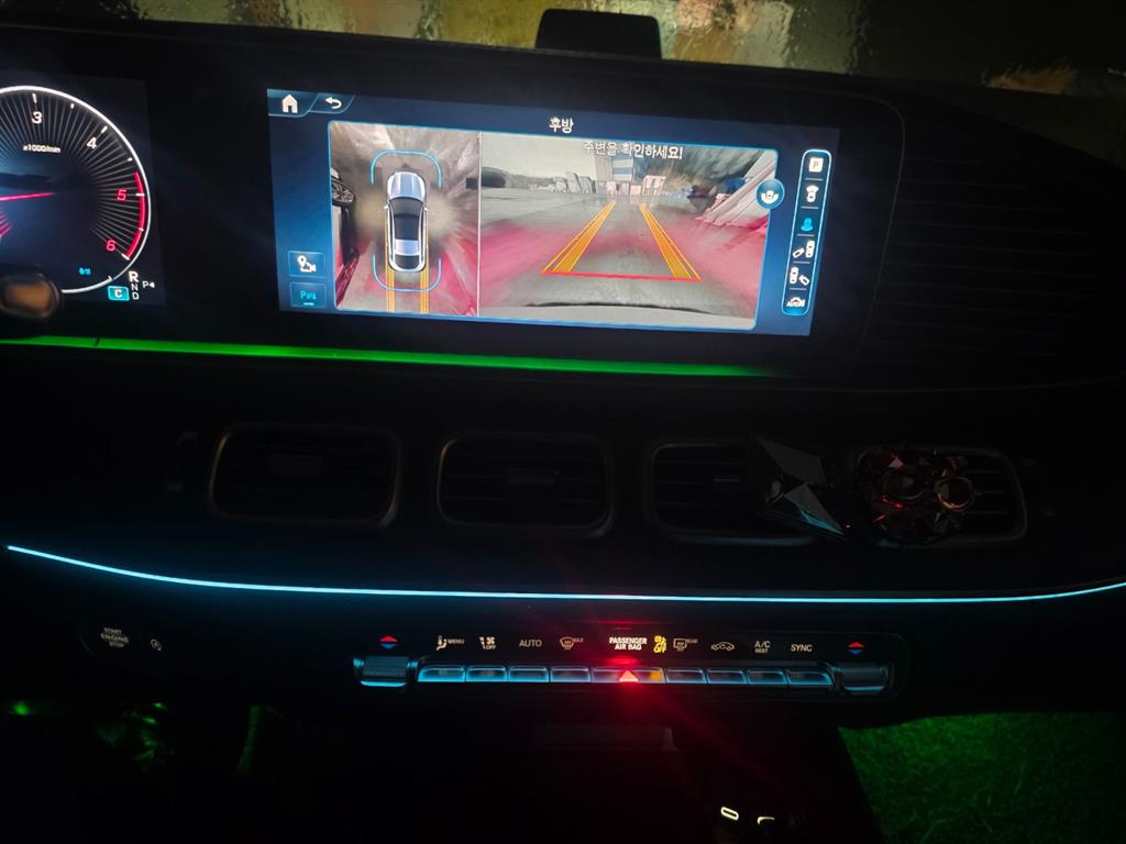 벤츠 GLE클래스(4세대) GLE 450d 4매틱 쿠페 - 이미지 12