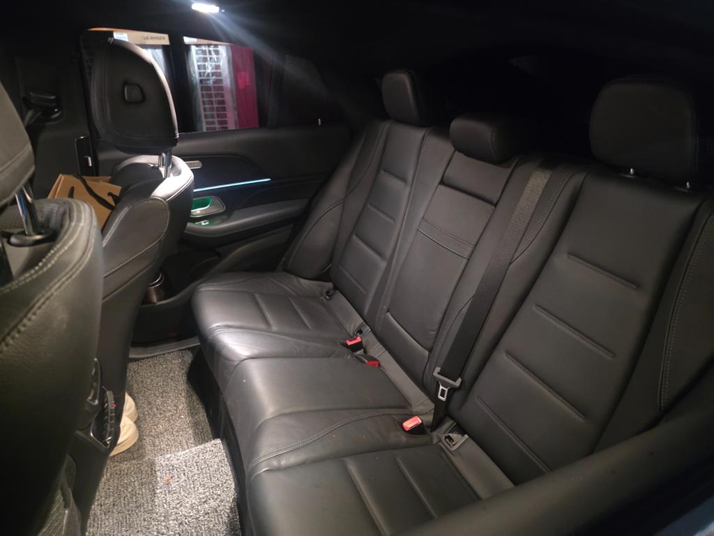 벤츠 GLE클래스(4세대) GLE 450d 4매틱 쿠페 - 이미지 11