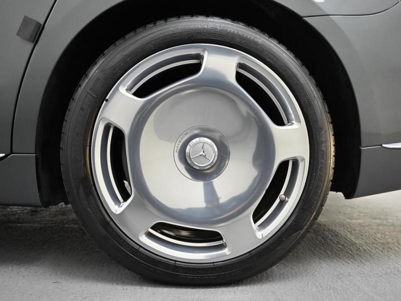 벤츠 S클래스(7세대) 마이바흐 S580 4매틱 메트로폴리탄 나이트워크 - 이미지 2