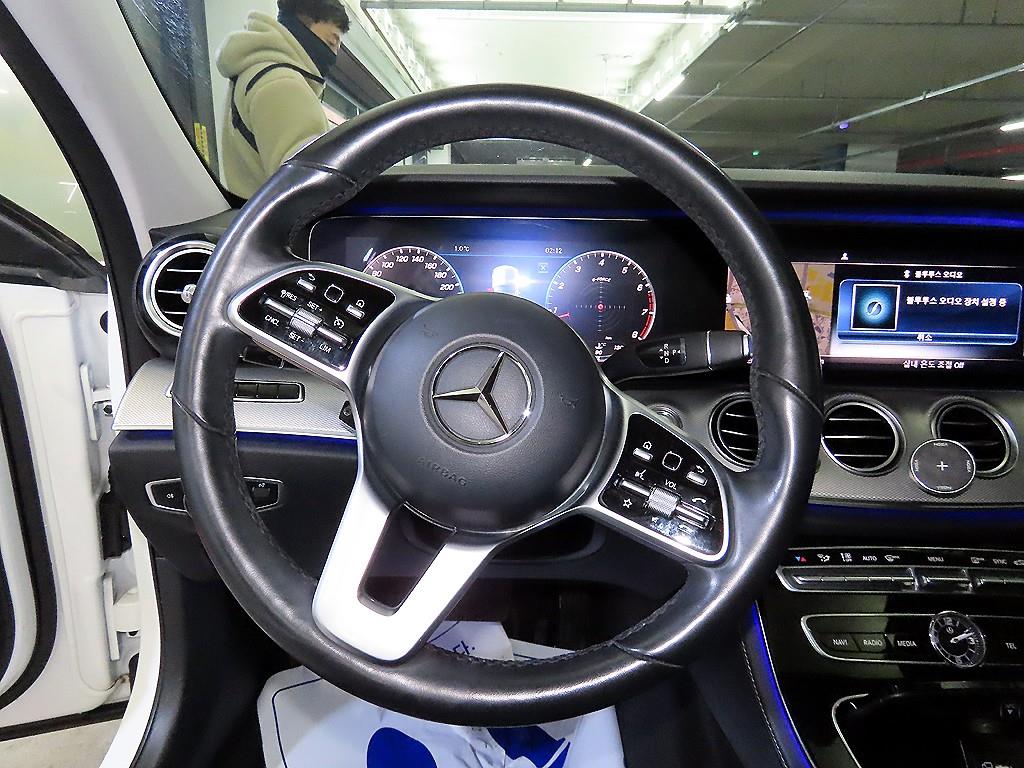 벤츠 E클래스(5세대) E300 AMG 라인 - 이미지 6