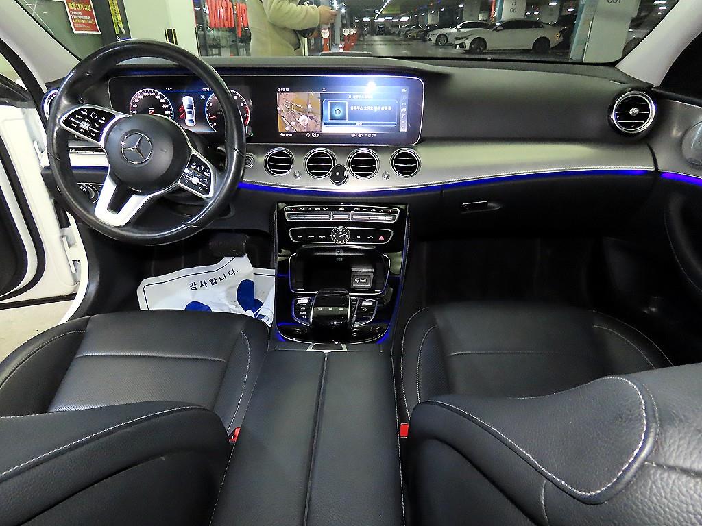 벤츠 E클래스(5세대) E300 AMG 라인 - 이미지 4