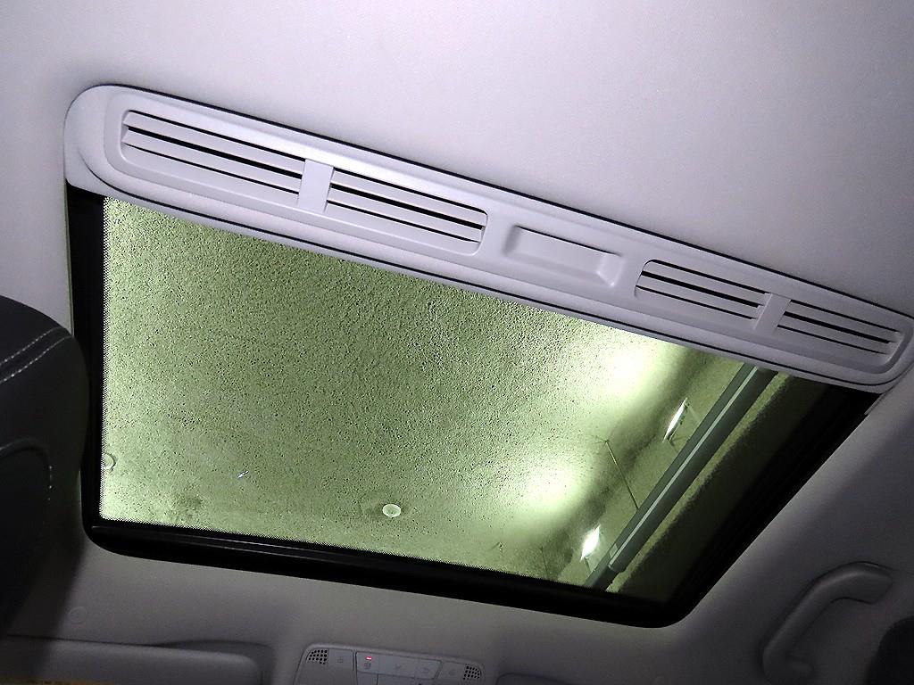 벤츠 E클래스(5세대) E300 AMG 라인 - 이미지 18