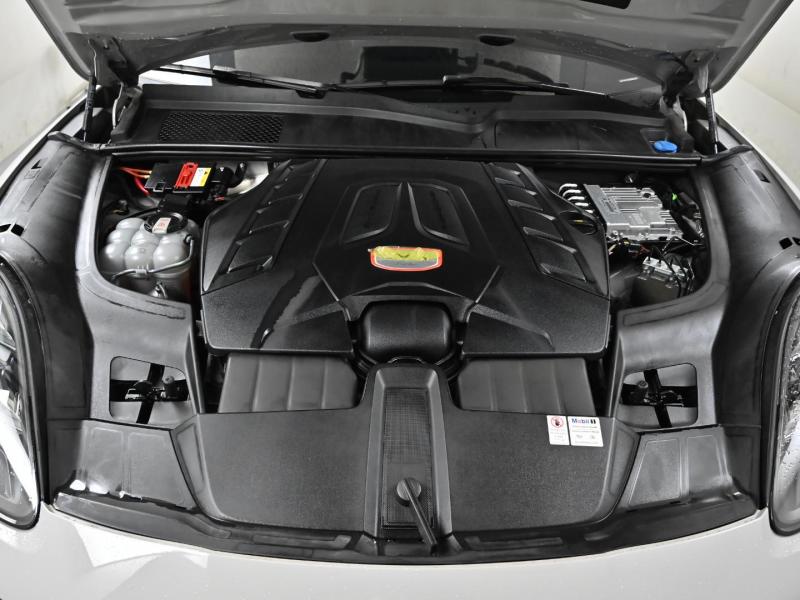 포르쉐 카이엔(3세대) 4.0 V8 터보 - 이미지 4