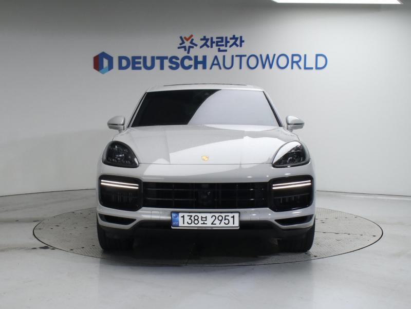 포르쉐 카이엔(3세대) 4.0 V8 터보 - 이미지 12