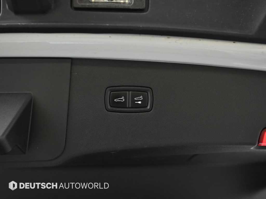 포르쉐 카이엔(3세대) 3.0 V6 쿠페 - 이미지 11