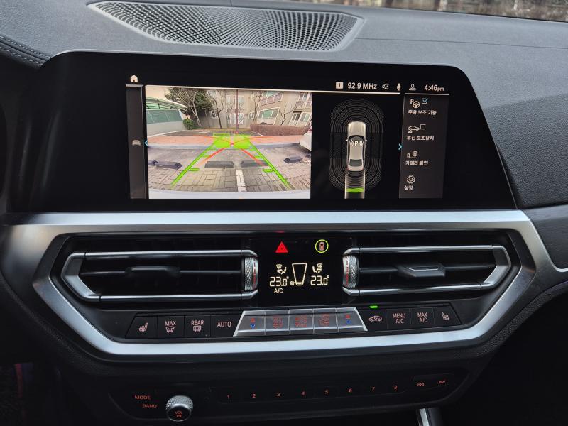 BMW 3시리즈(7세대) 330e 럭셔리 라인 - 이미지 10