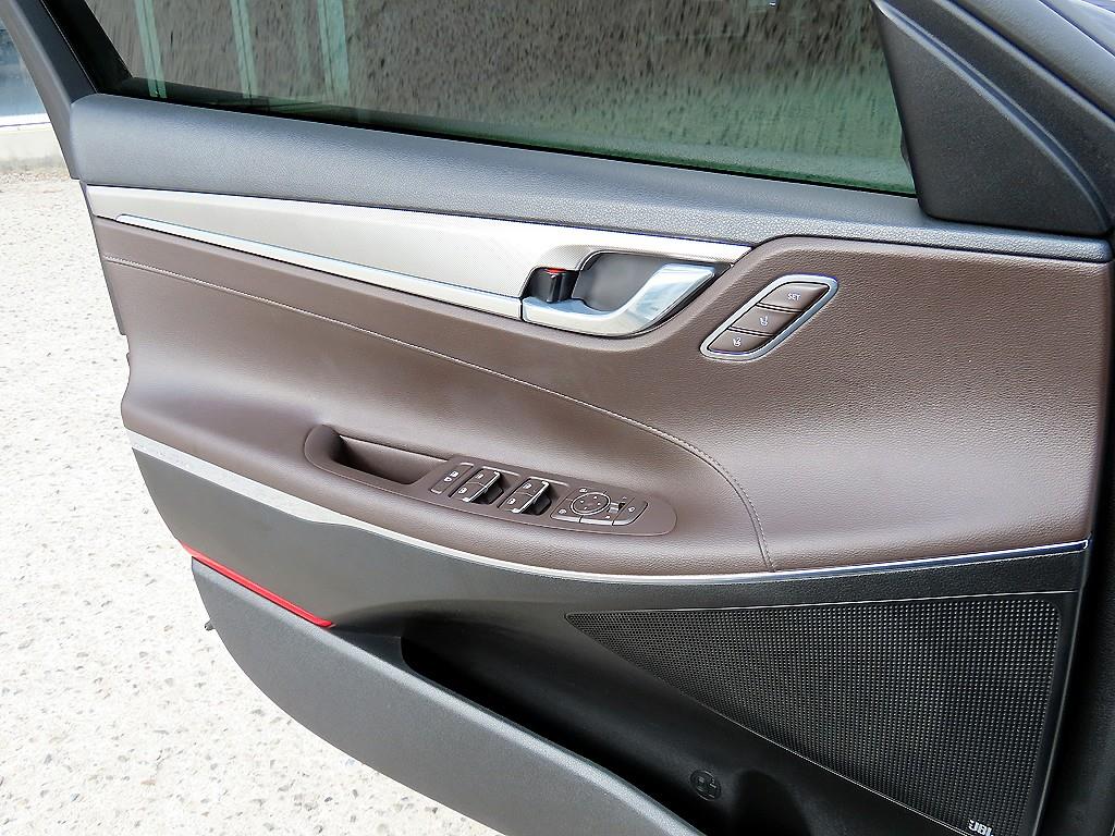 현대 더 뉴그랜저IG LPi 3.0 렌터카 익스클루시브 - 이미지 10