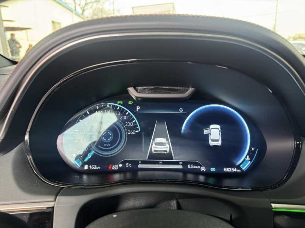 제네시스 GV70 2.5T AWD 기본형 - 이미지 2